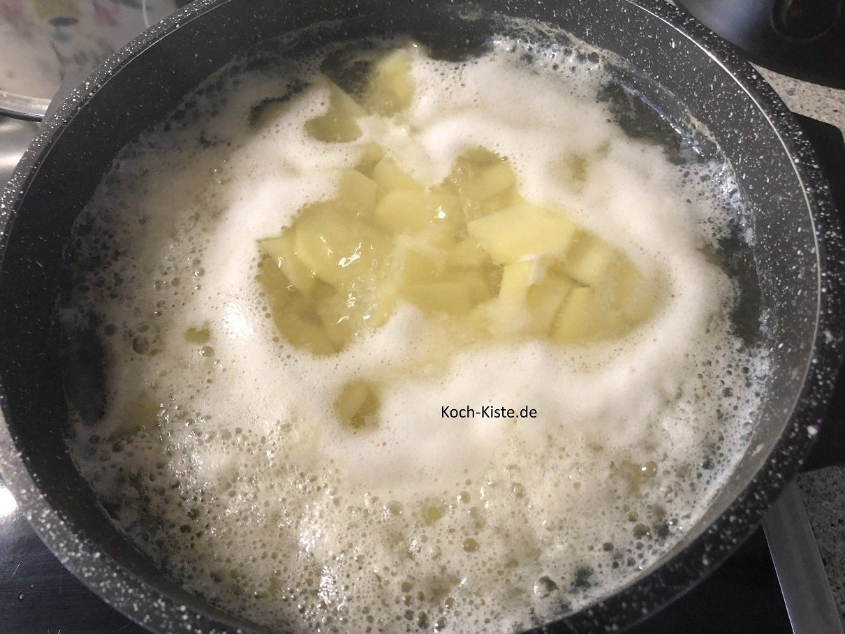 bringe die Kartoffeln zum Kochen