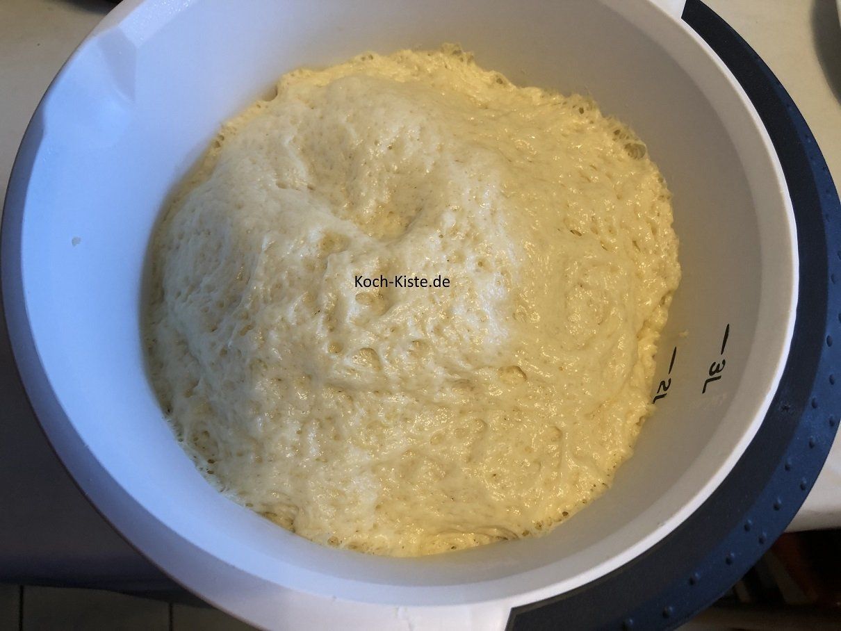 aufgegangener Brotteig