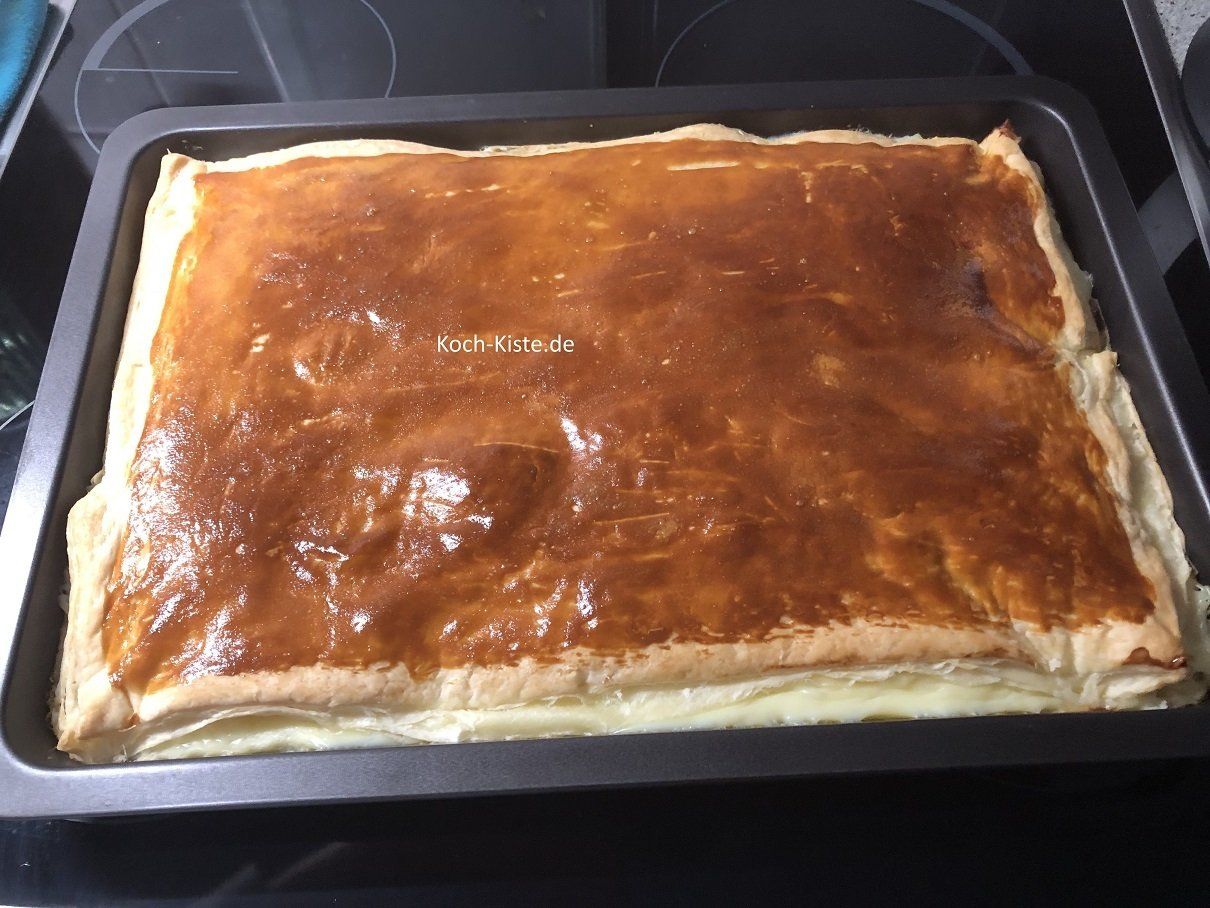 fertig gebackene Puddingplatte