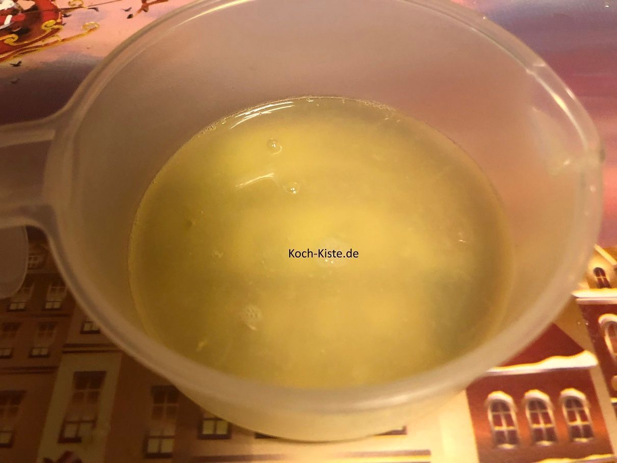 Zitronensaft auspressen