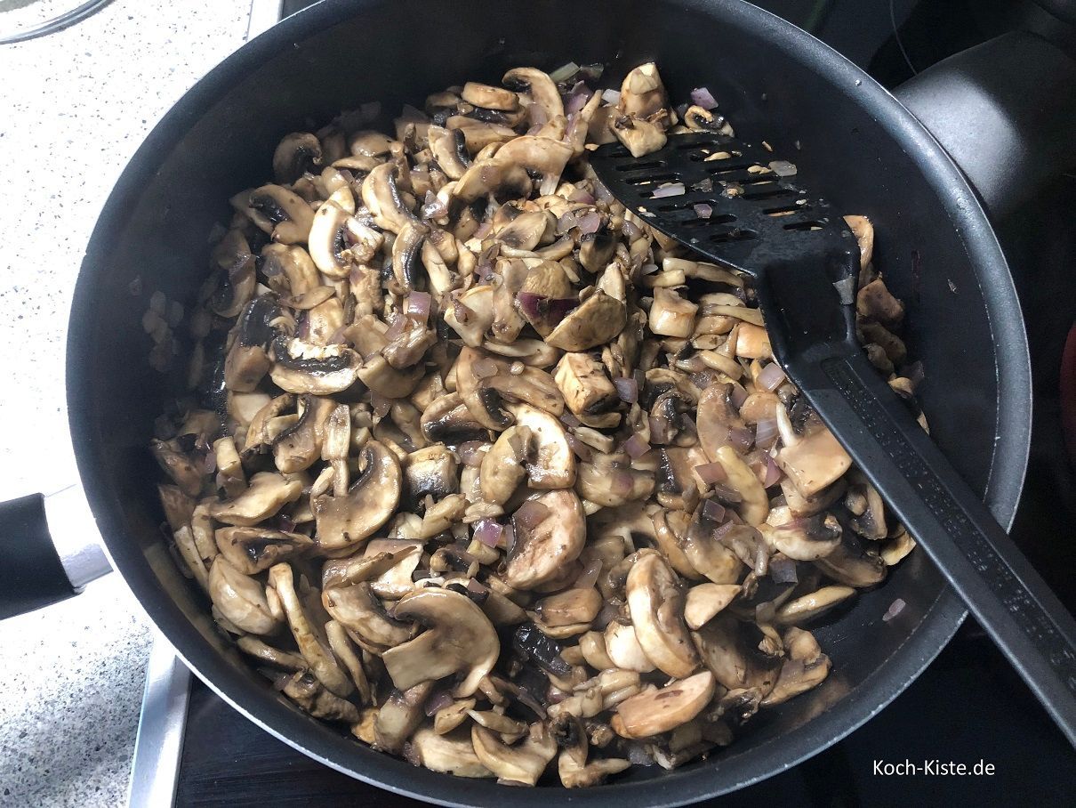 fertig gebratene Champignons