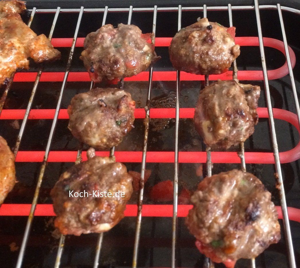 Basilikum-Tomaten-Mozarella Frikadellen