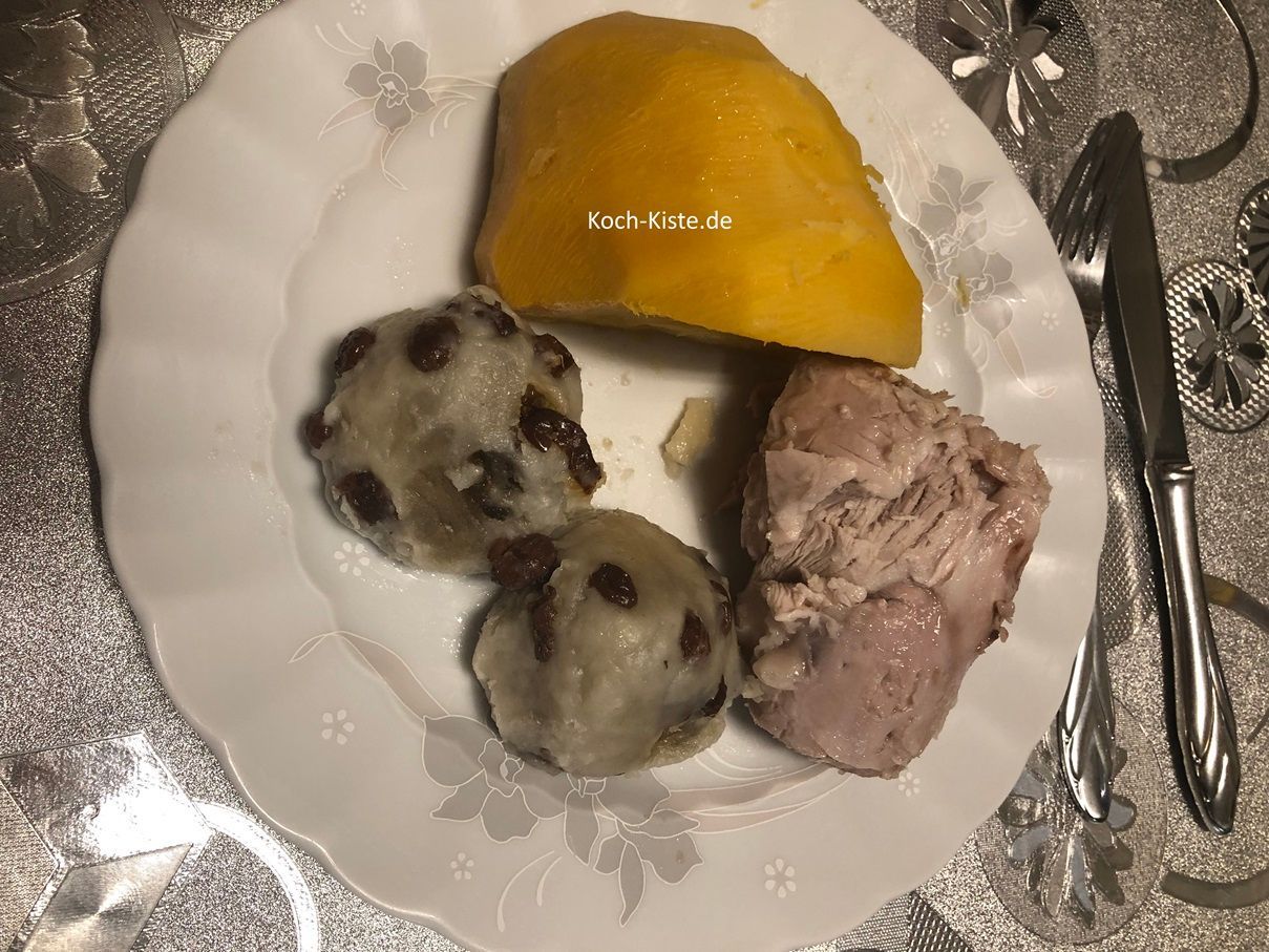 Steckrübe, Eisbein und grot Klüt- ich habe das Foto extra ohne Soße gemacht, da Ihr sonst nichts erkennen könntet :-)
