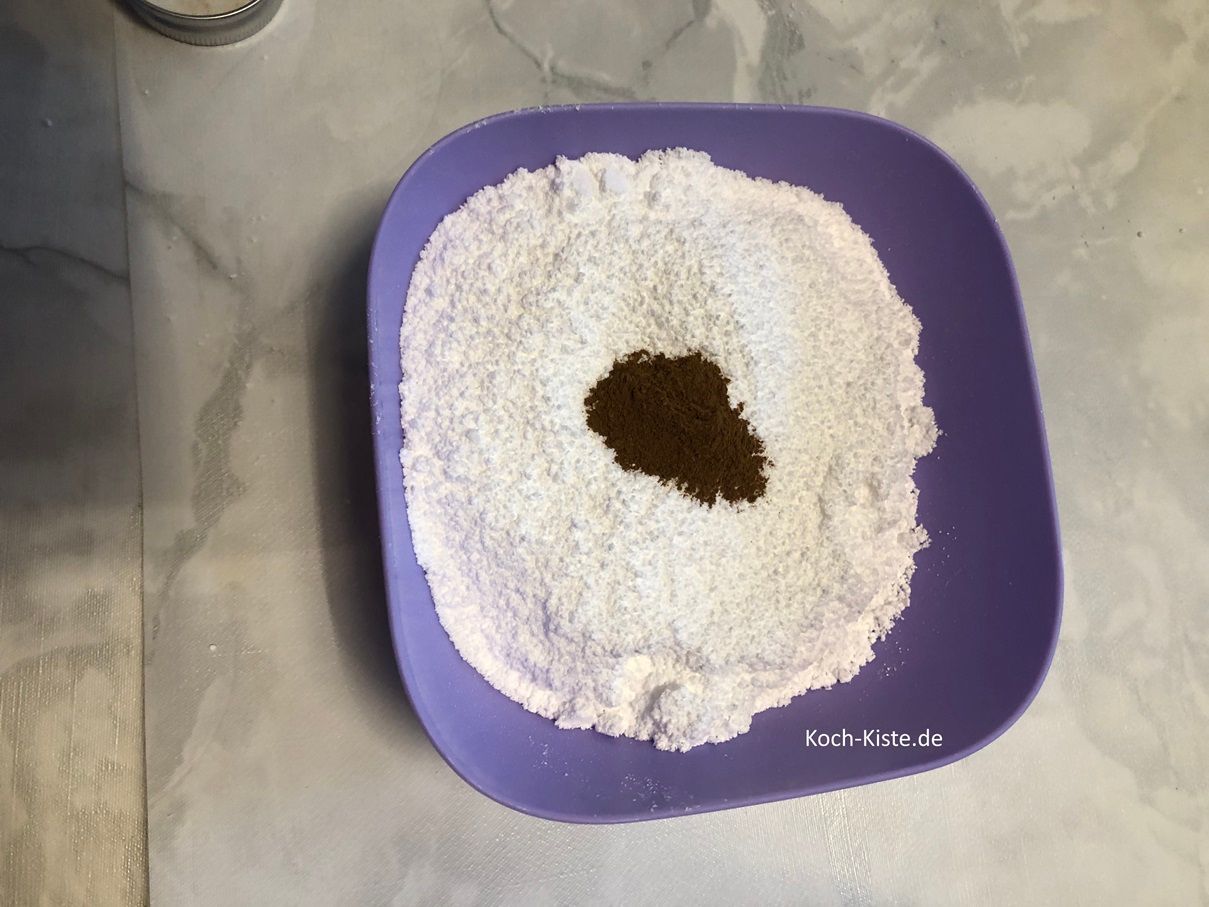 gebe das Zimtpulver hinzu