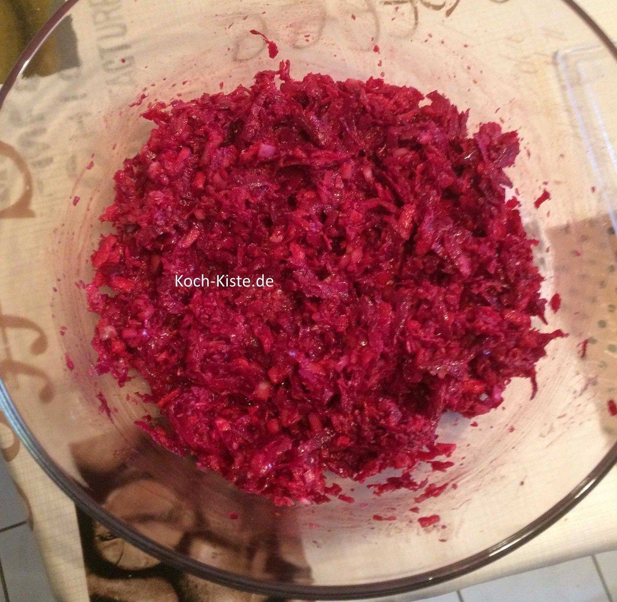 Rote-Beete Salat mit gerösteten Kokosflocken