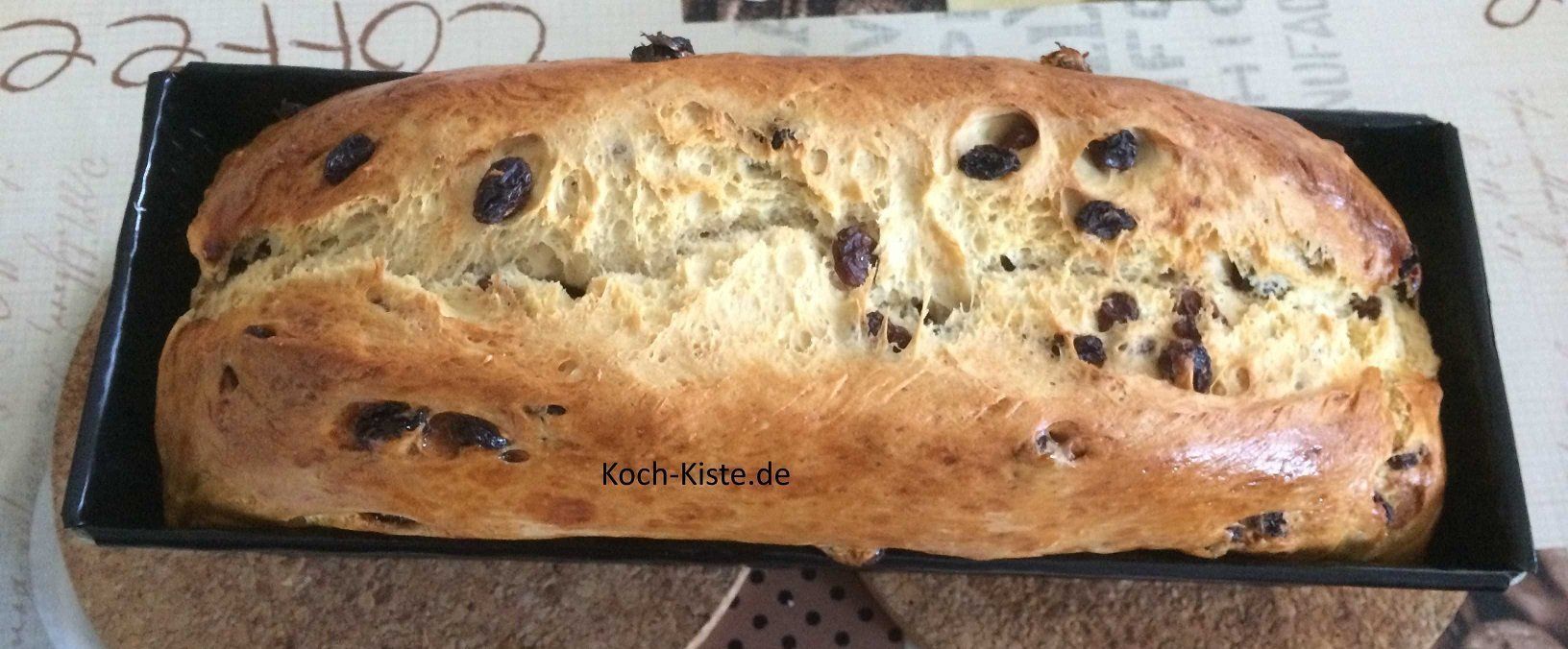 Rosinenbrot erst mal 30 Mintuten in der Form auskühlen lassen- sonst britcht das Brot