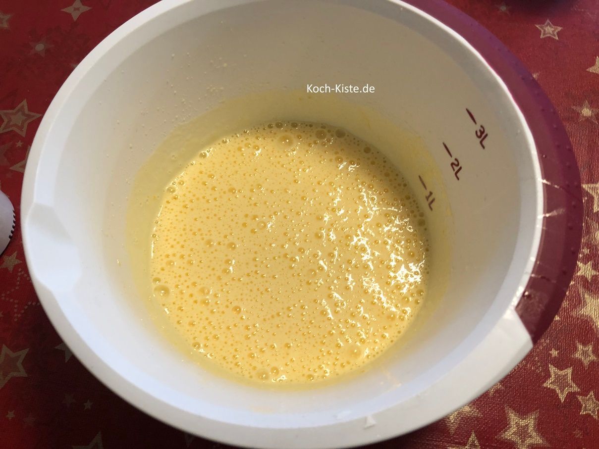 verrühre mit dem Handrührgerät alles miteinander