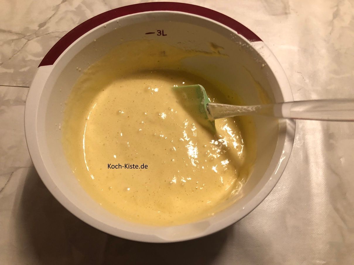 als nächstes verrühre mit einem Teiglöffel alles gut