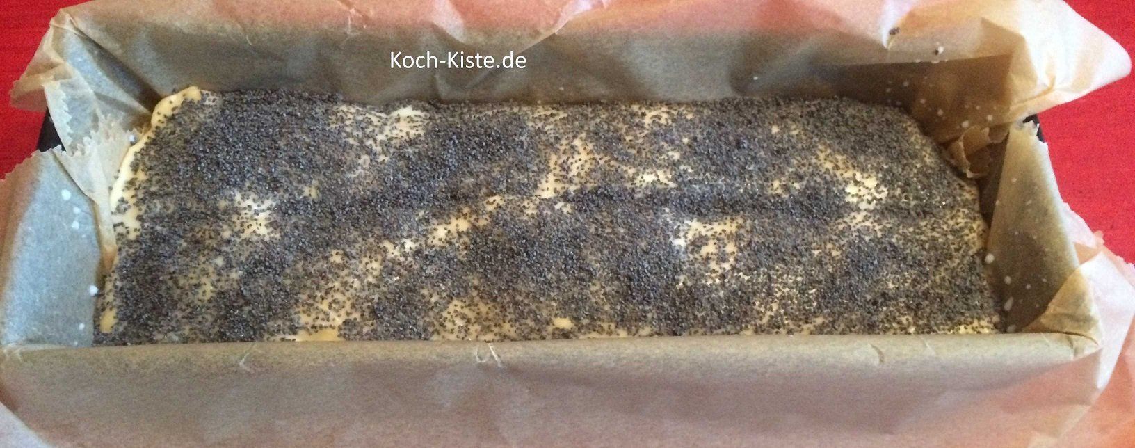 mit Mohn bestreuen