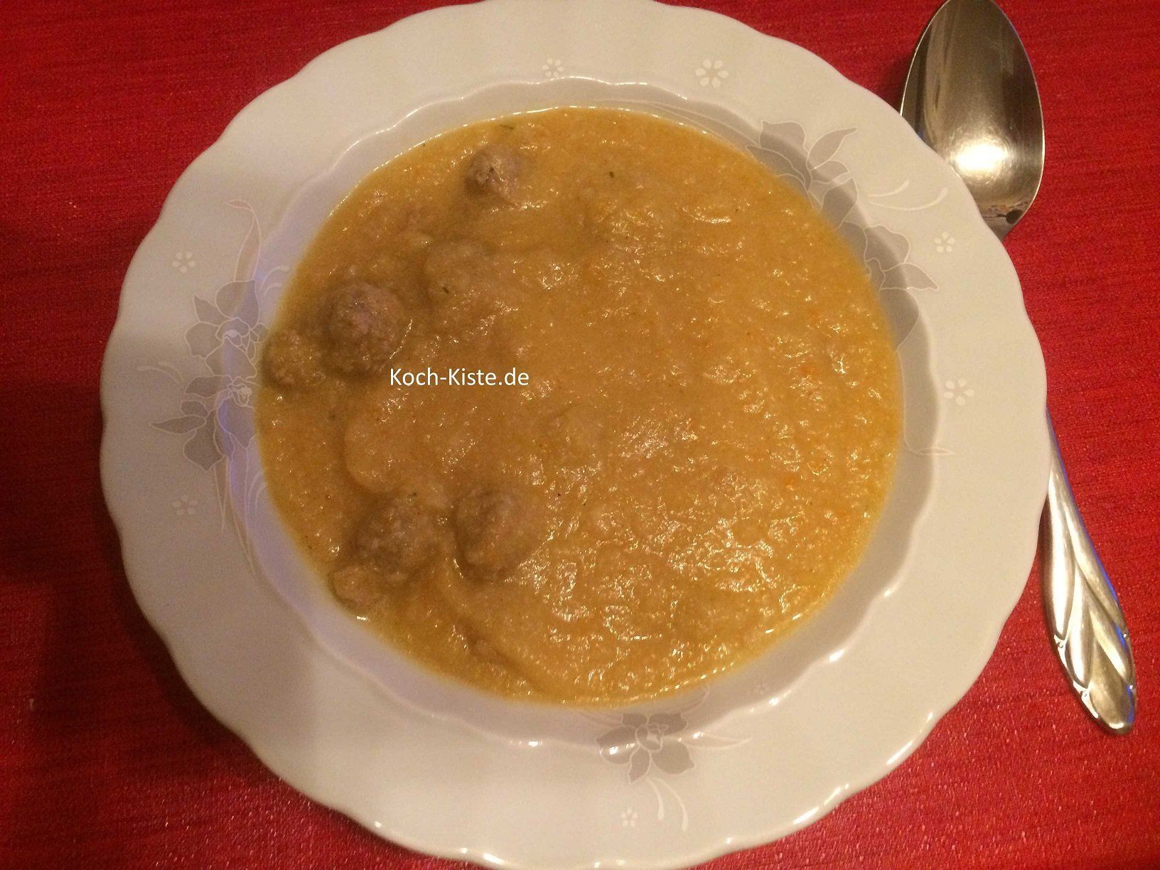 Blumenkohl-Cremsuppe mit Hackklösschen