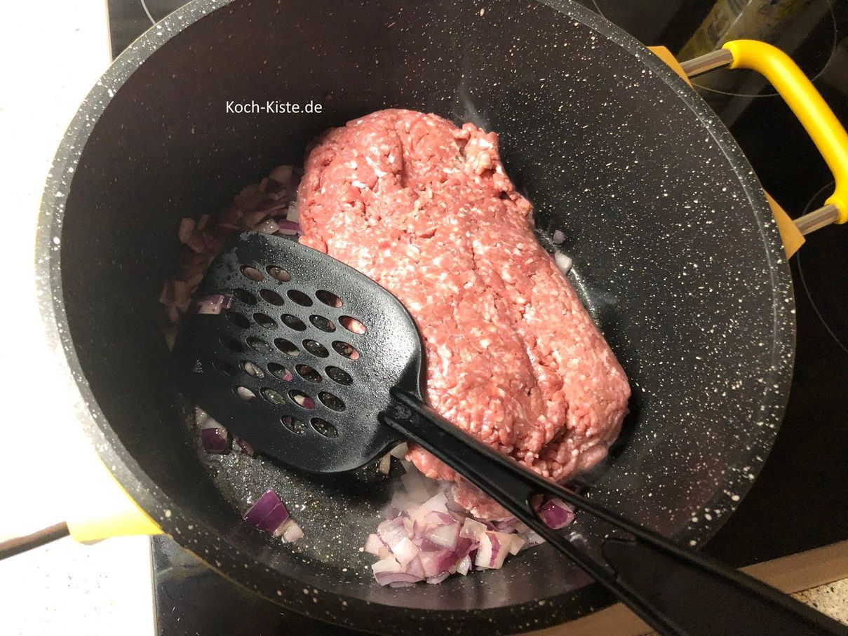 gebe das Hackfleisch hinzu