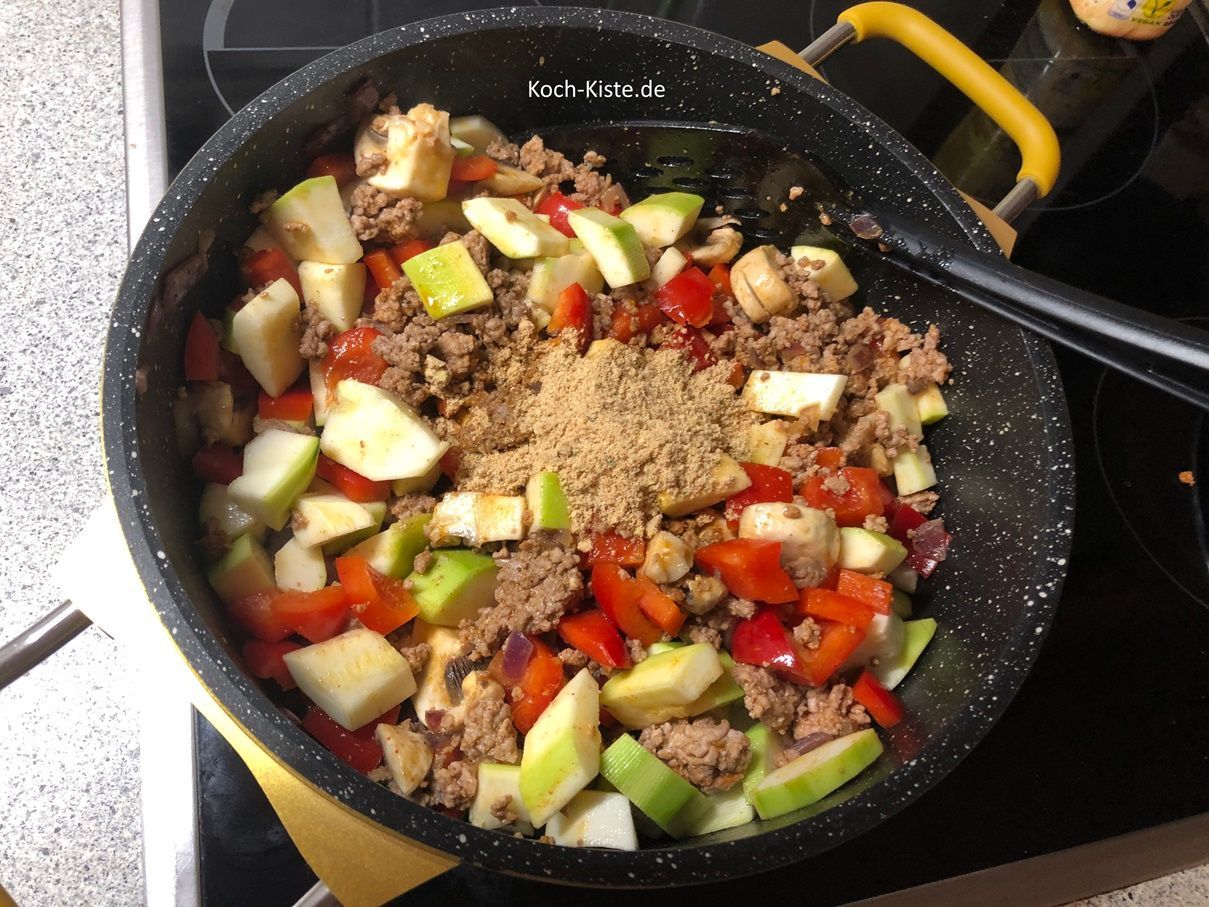 gebe das Gemüsebrühepulver hinzu