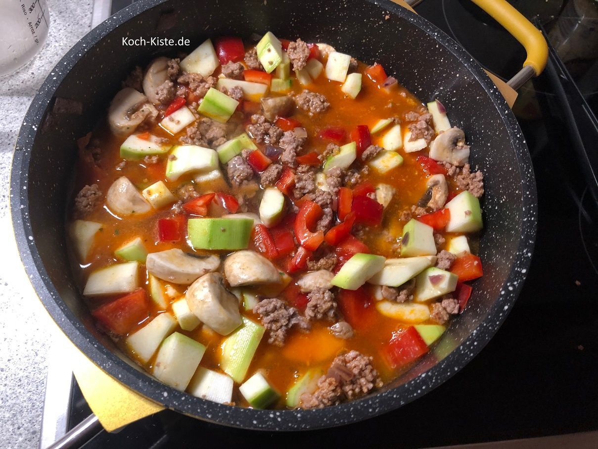 gieße das Wasser hinzu und verrühre noch mal alles