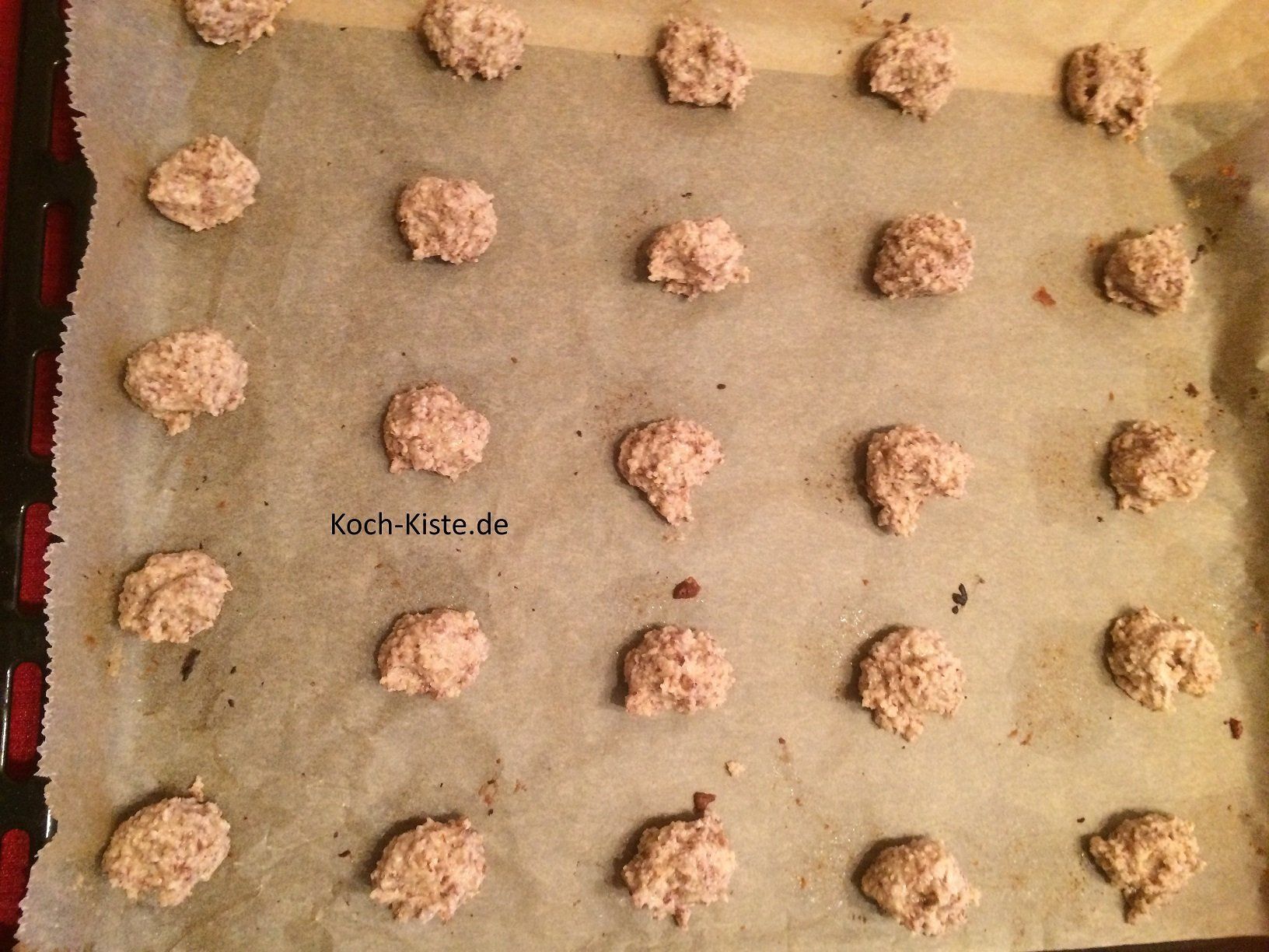 Teighäufchen auf das Backblech setzen