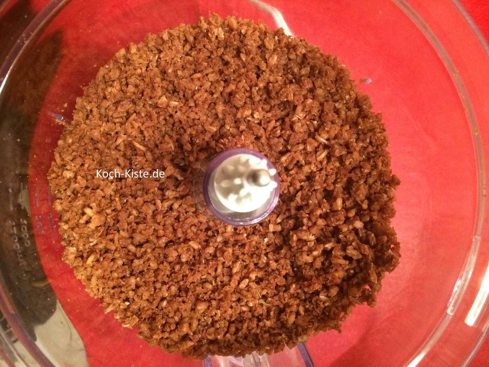 Schwarzbrot klein mahlen