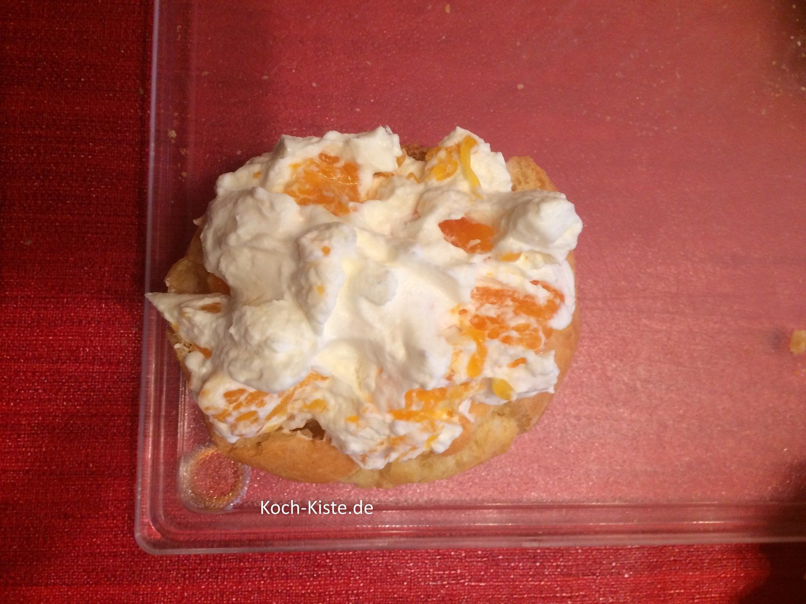 Mandarinen Sahne aufgetragen