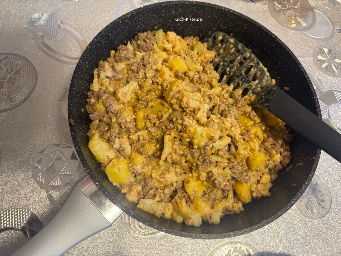 fertige Blumenkohl Hack Pfanne