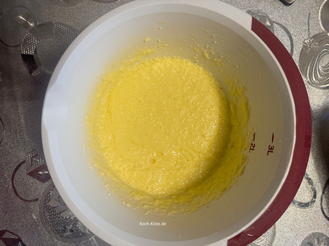verrühre beides mit dem Handrührgerät