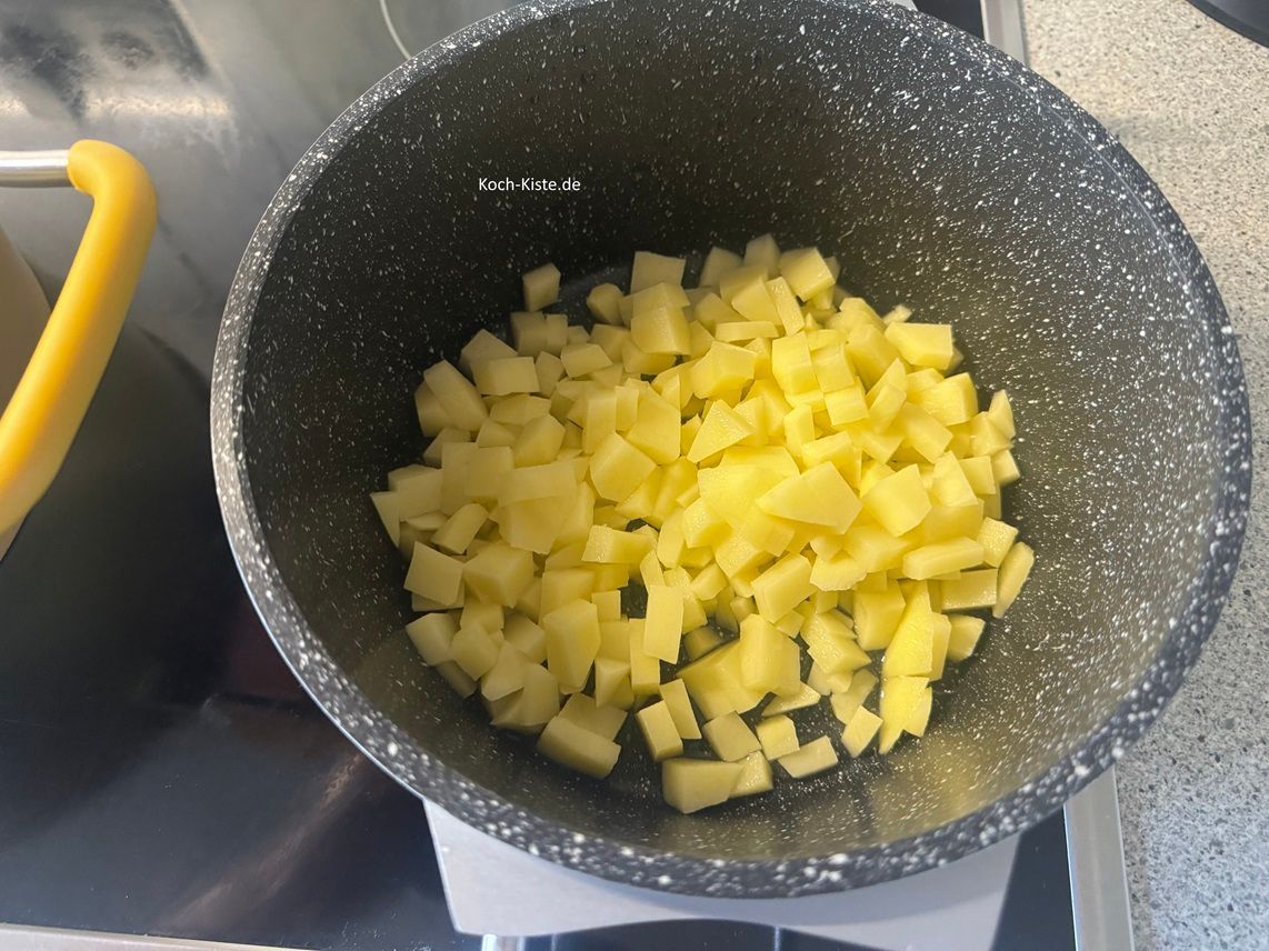 dann schütte sie in einen kleinen Kochopf und koche sie ca. 7 Minuten gar