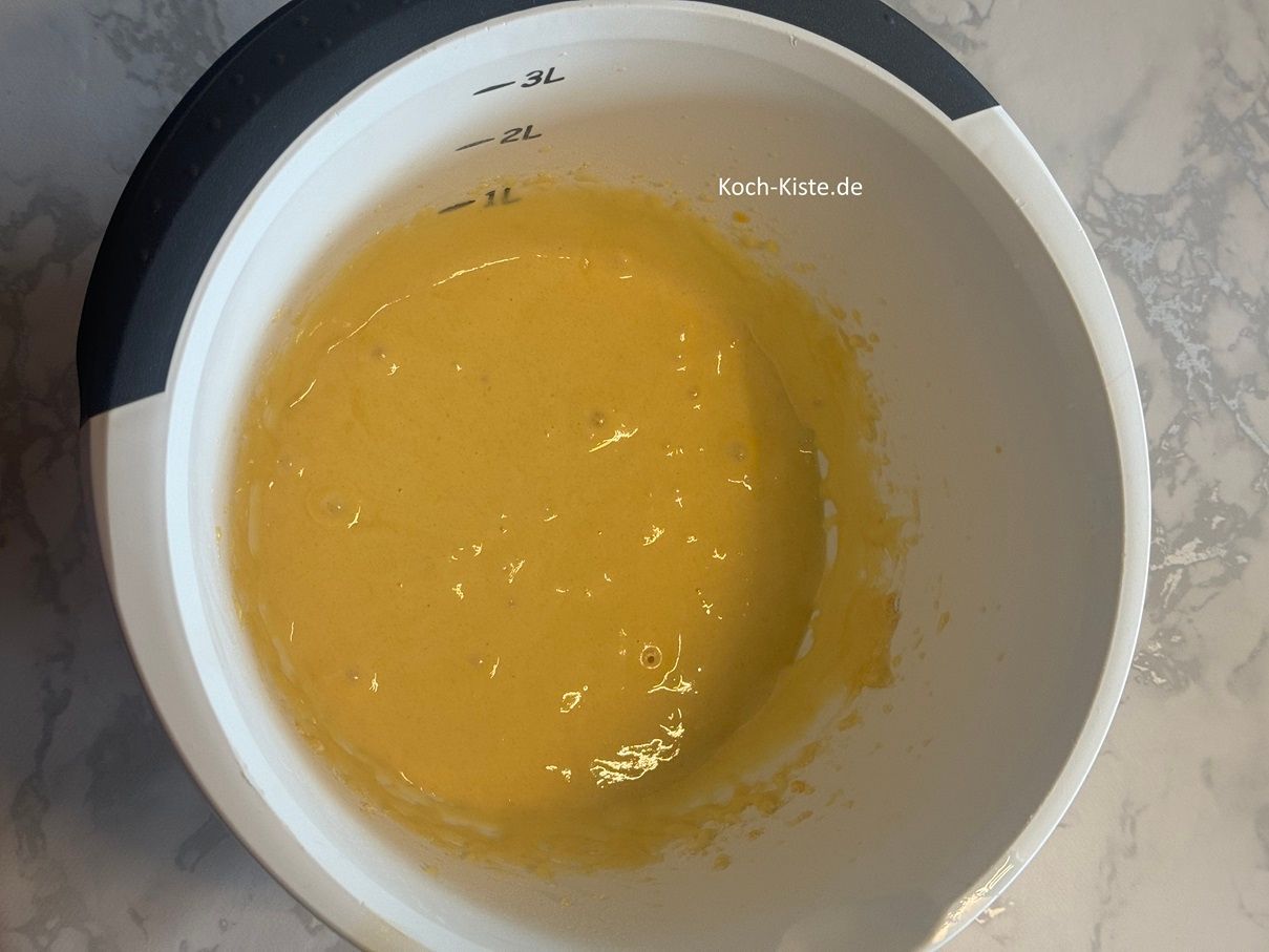 verrühre alle Zutaten mit dem Handrührgerät