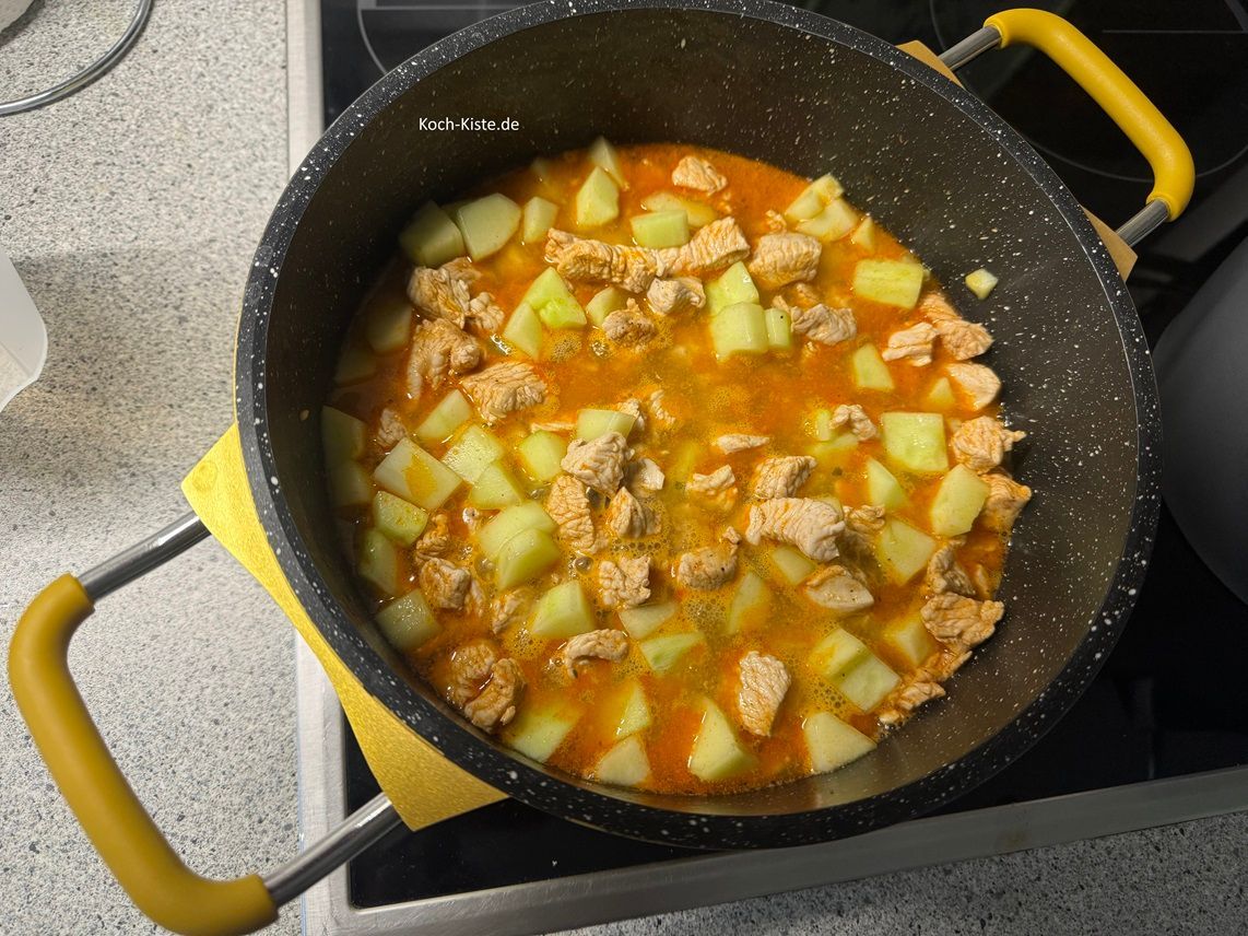 und zusätzlich 500 Milliliter Wasser mit 3 Teelöffeln Gemüsebrühe