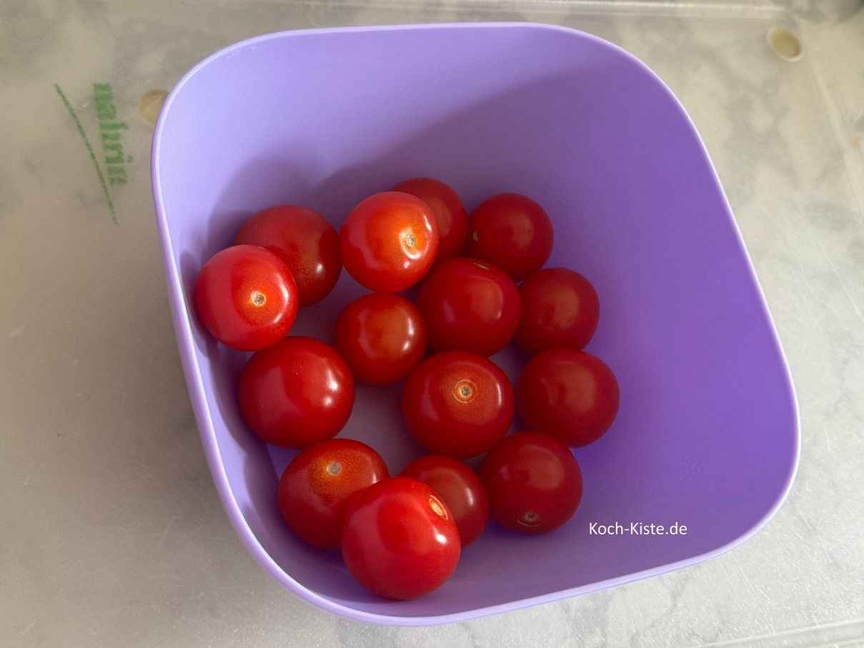 wiege Dir 150 g Cocktailtomaten ab