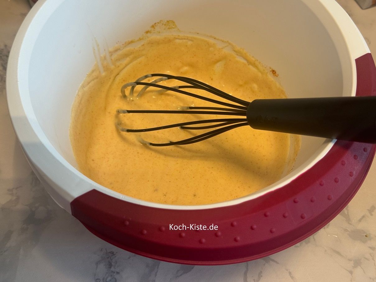 verrühre alles mit dem Schneebesen