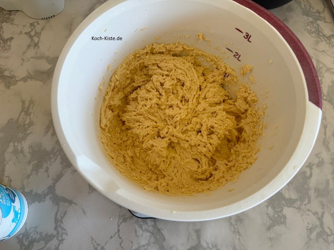 und verrühre alles mit dem Handrührger