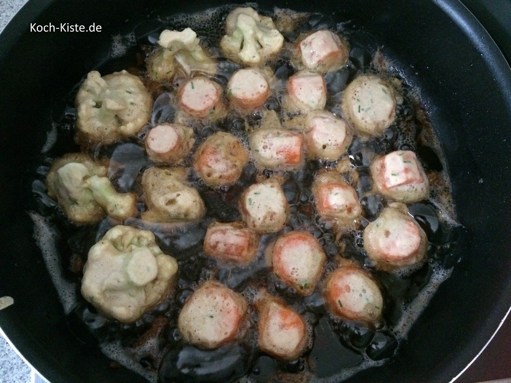 Gemüse in das heiße Sonnenblumenöl geben