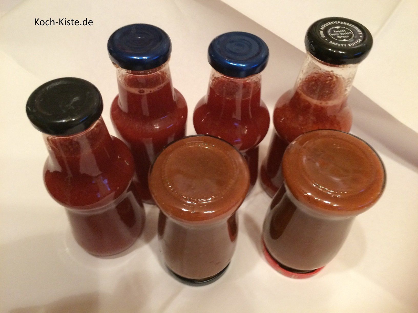 Ausbeute aus 1,5 kg Rhabarber und 500 g Erdbeeren