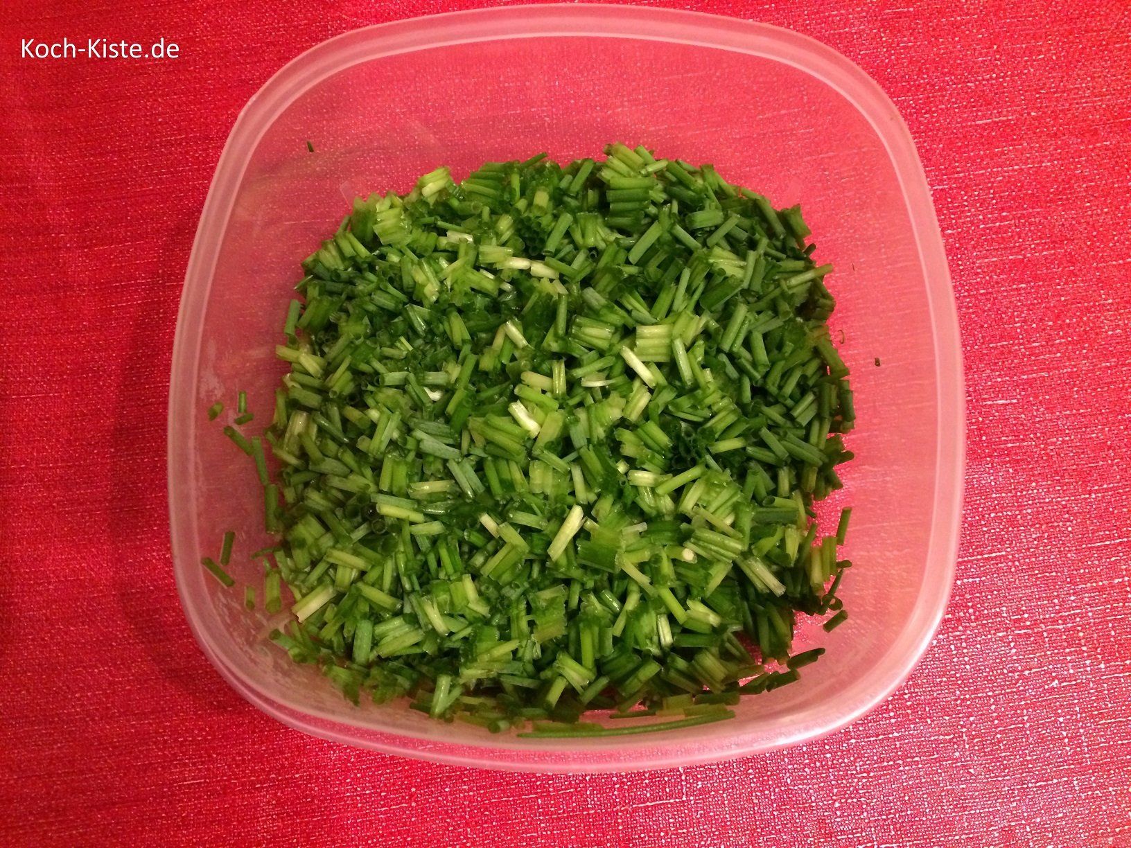 Schnittlauch schon in Ringe geschnitten