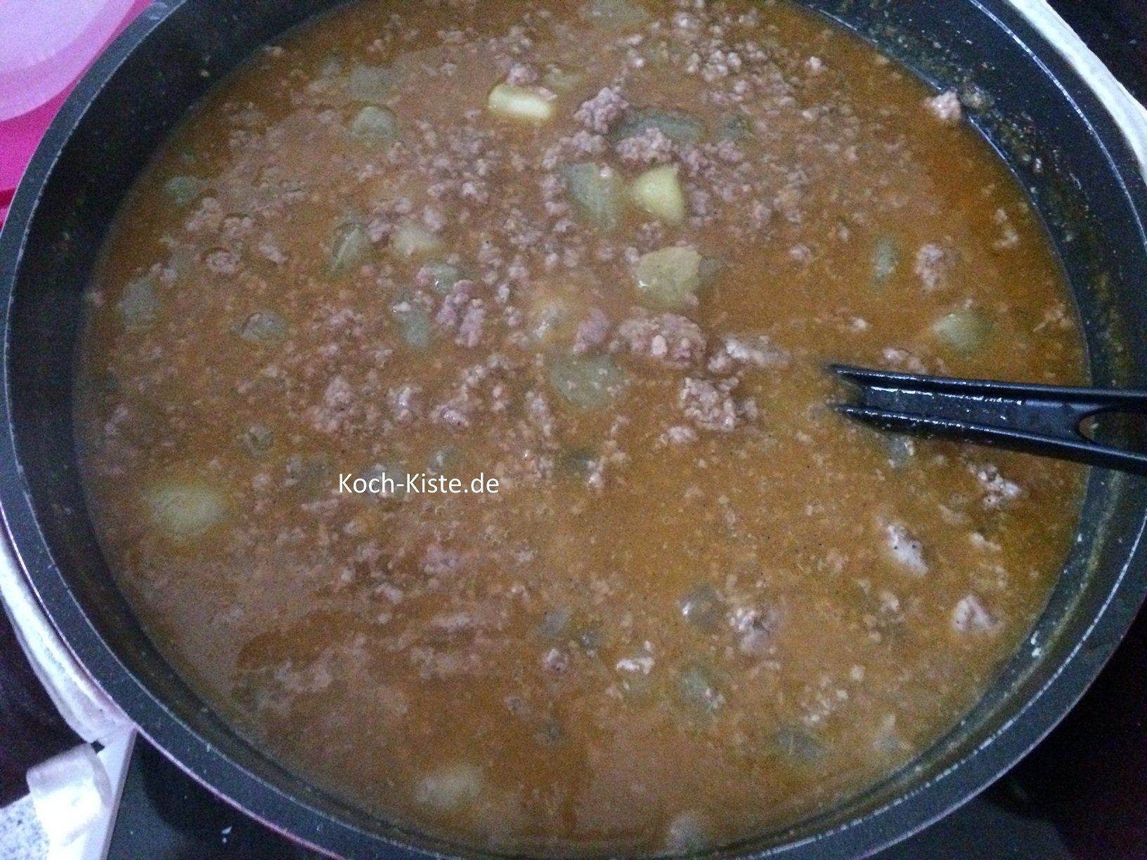 Schmorgurken-Hack Topf mit Speisestärke andicken