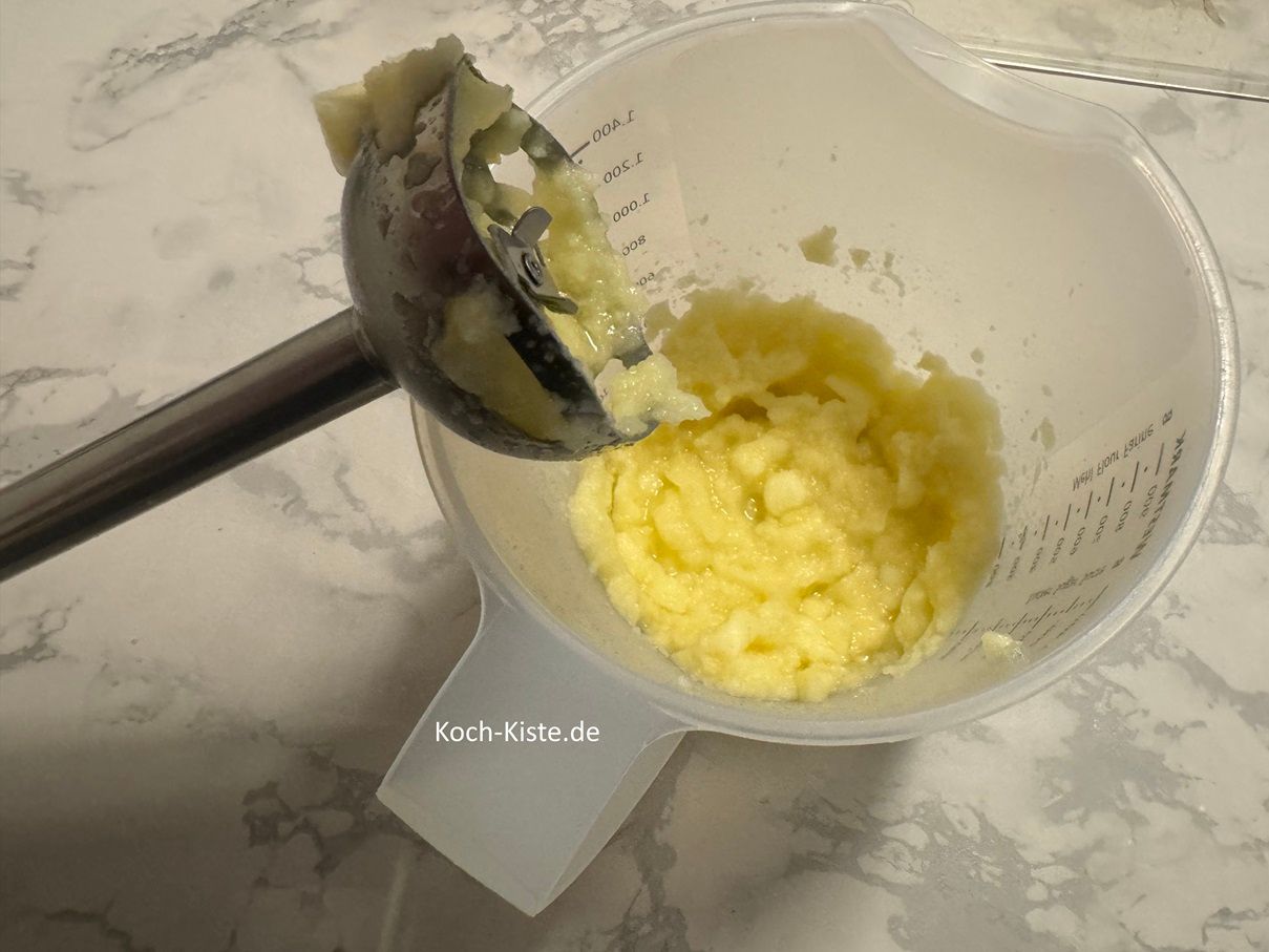 püriere die Apfelstürze ganz kurz