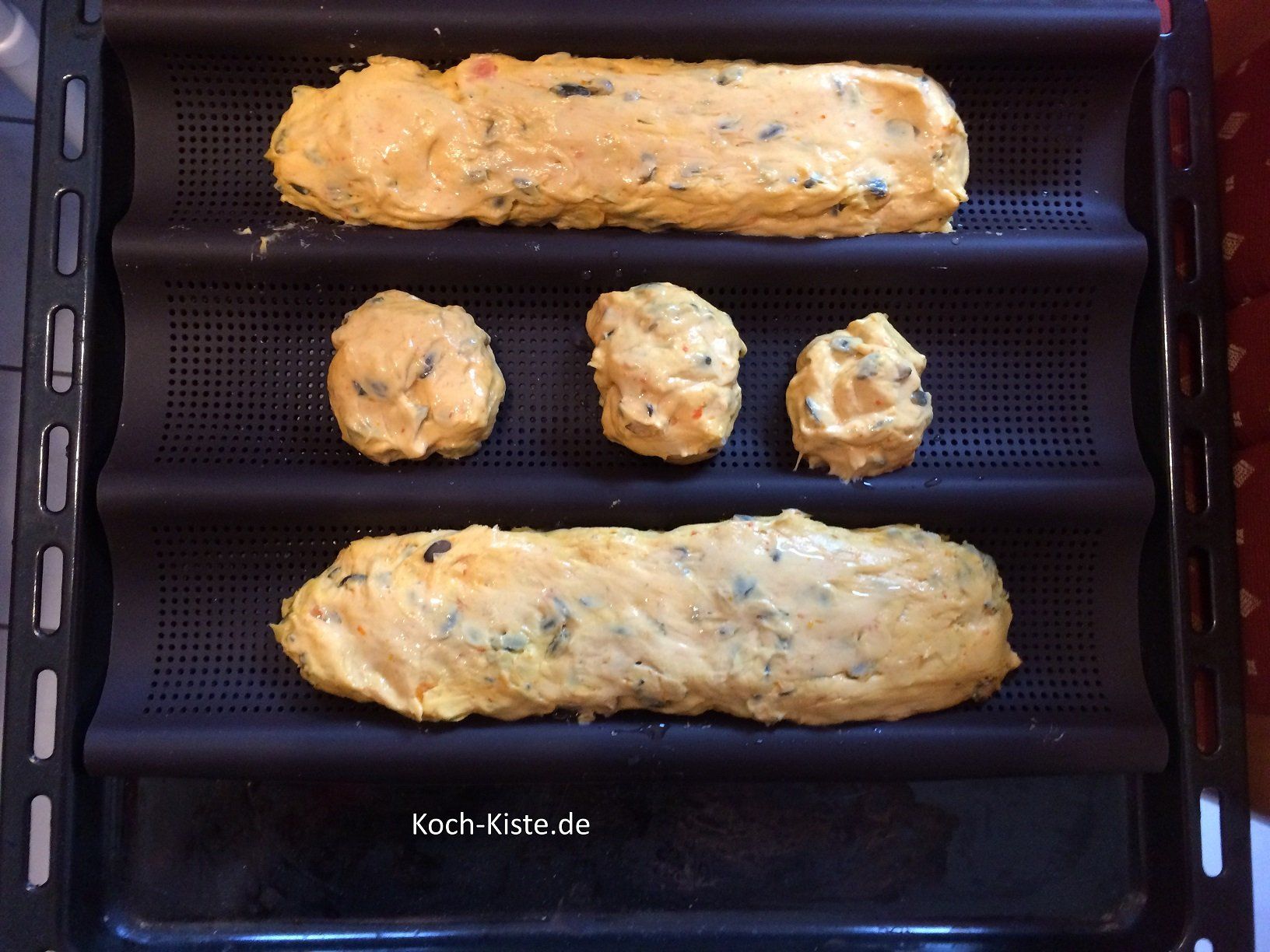 gebe  die Teiglinge auf die Baguettmatte