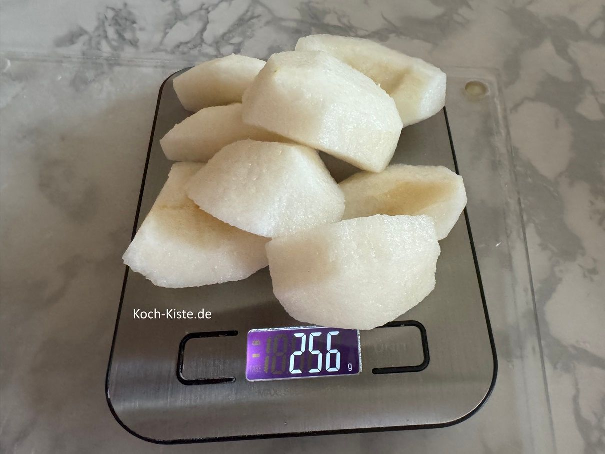 jetzt solltest Du zwischen 250 und 300 Gramm Nashibirne üprig haben