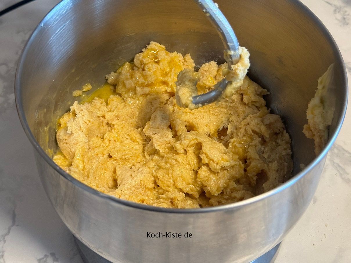 und rühre es kurz unter