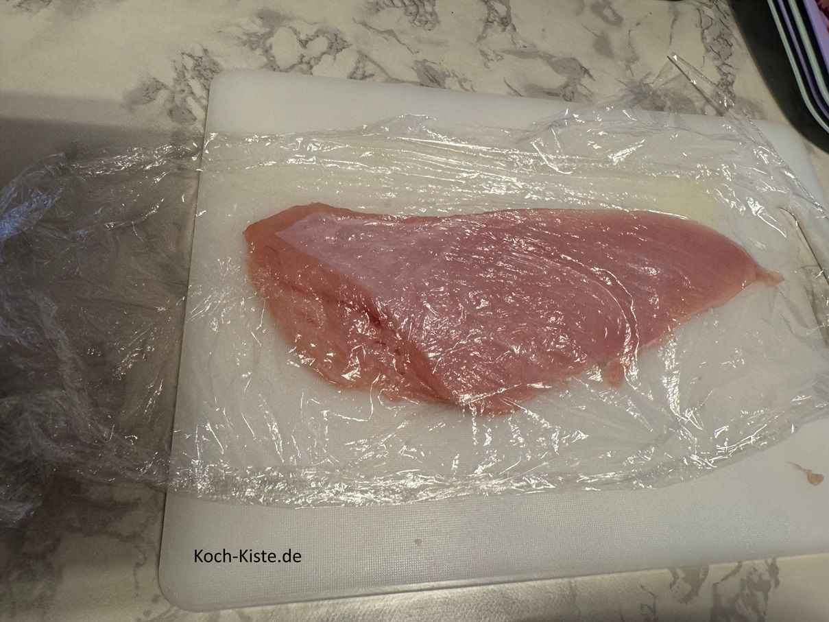 lege die Klarsichtfolie oben drüber