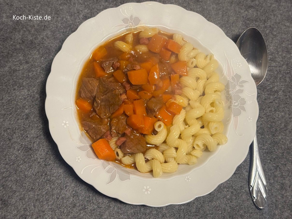 Wurzel Rindfleisch Gulasch