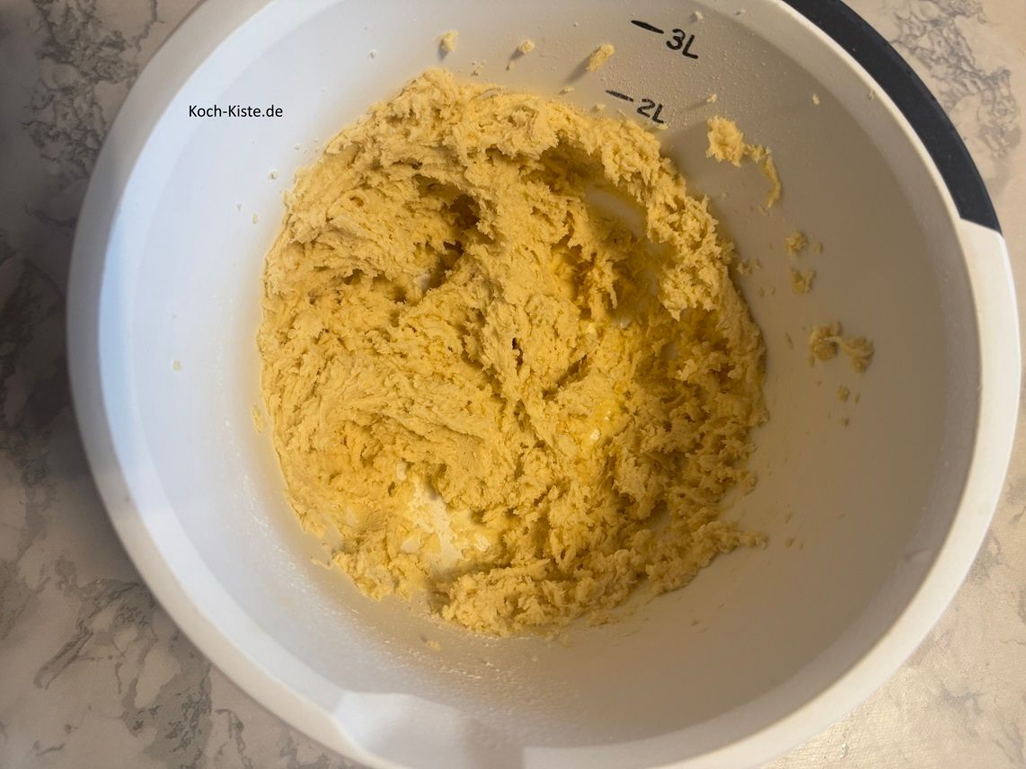 wieder wird alles mit dem Handrührgerät verrührt