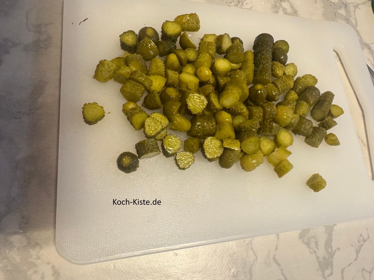 alle klein geschnittenen Chornichons