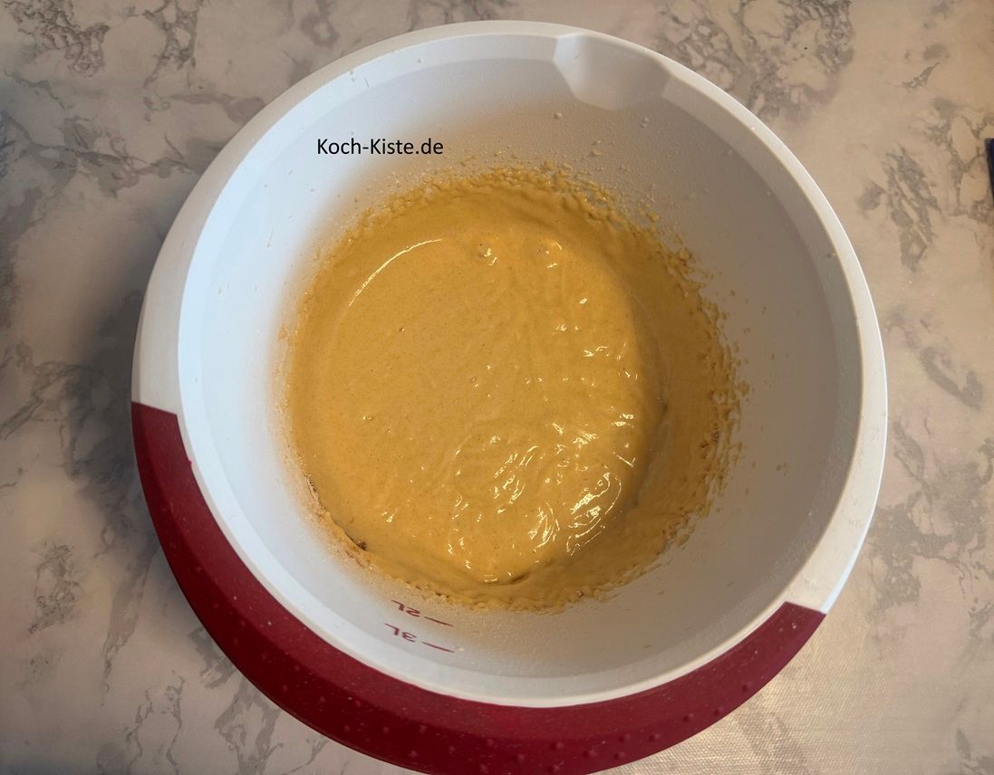 verrühre alles mit dem Handrührgerät zu einem glatten Teig