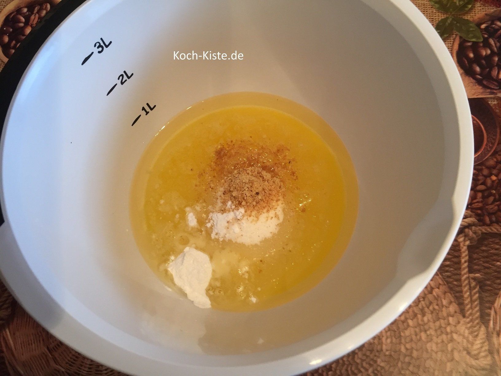 gebe das Backpulver und den Zitronenabrieb hinzu