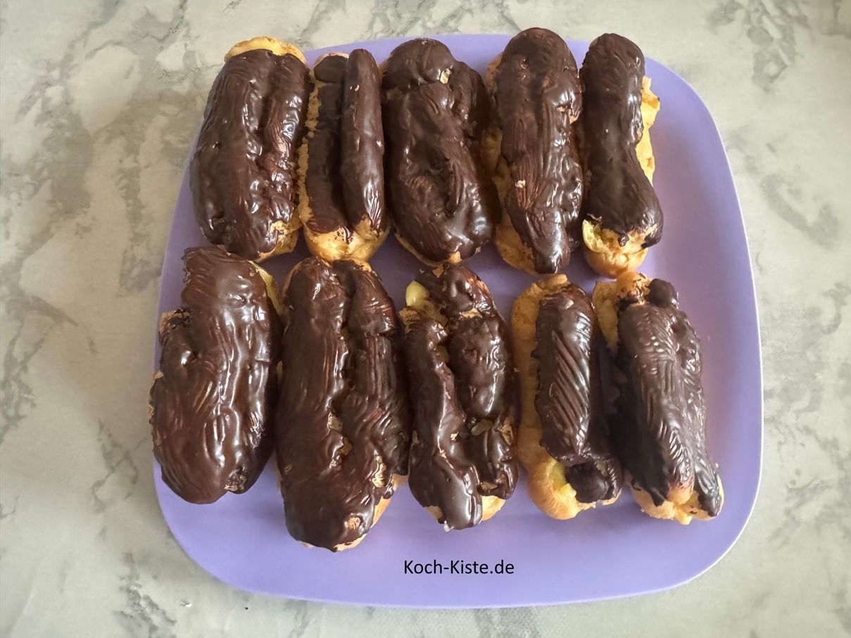 Liebesknochen mit Eierlikörpudding