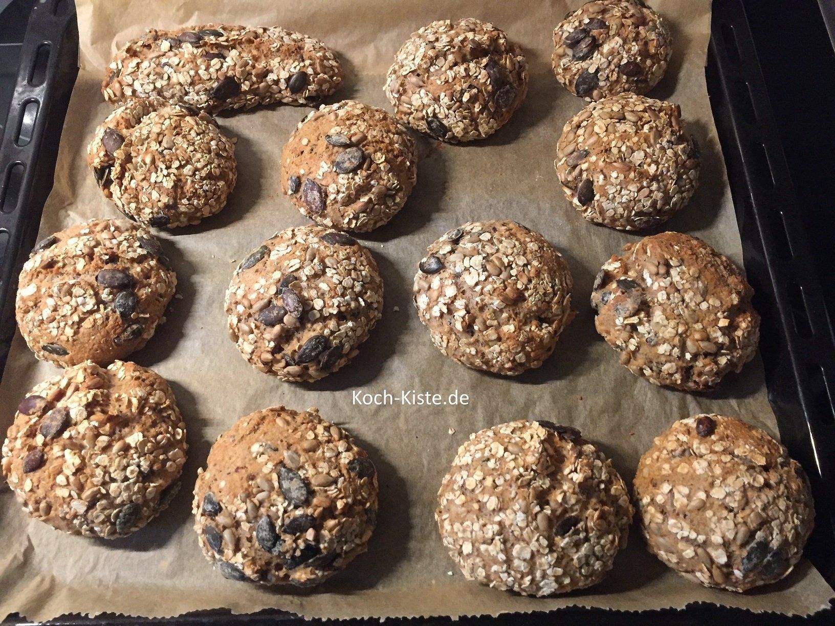 fertig gebackene Körner Bomben