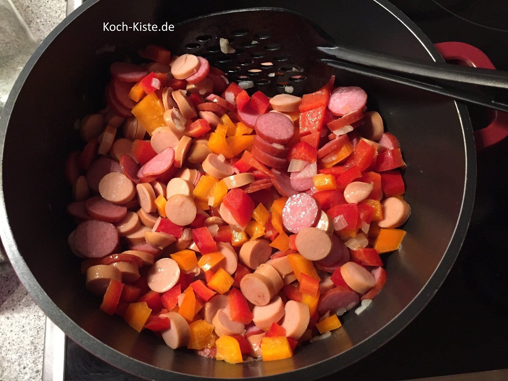 Paprika dazu geben und auch mit anbraten