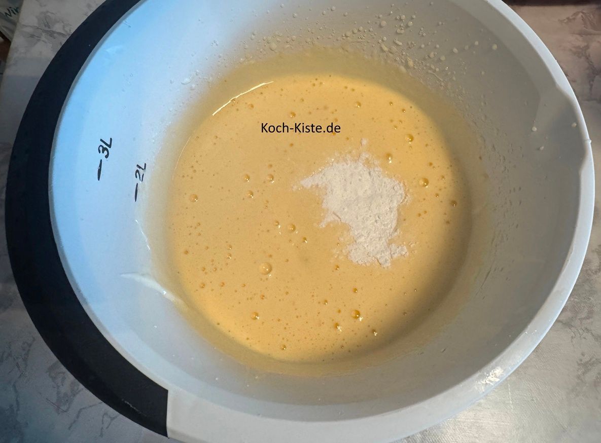 dann kommt 1 Päckchen Backpulver hinzu.