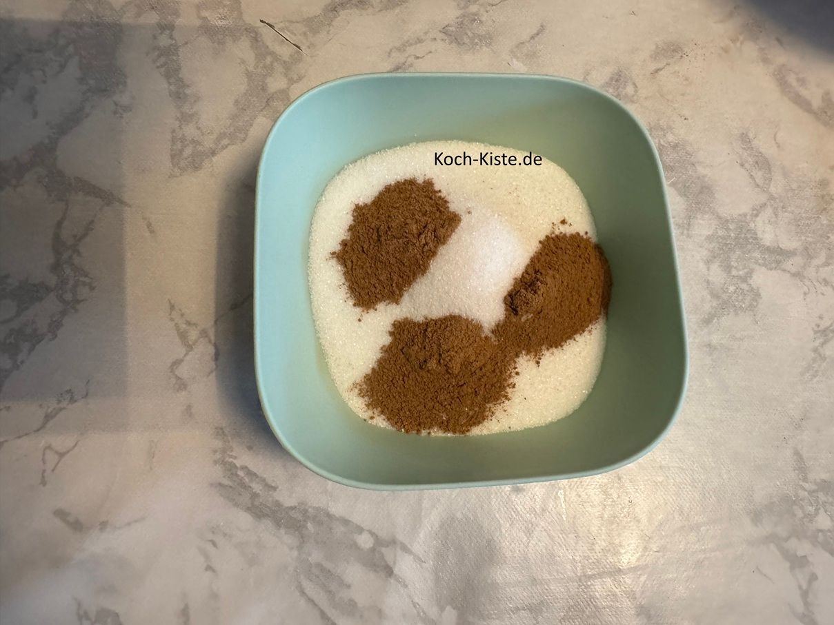 dann 3 gestrichene Teelöffel Zimtpulver