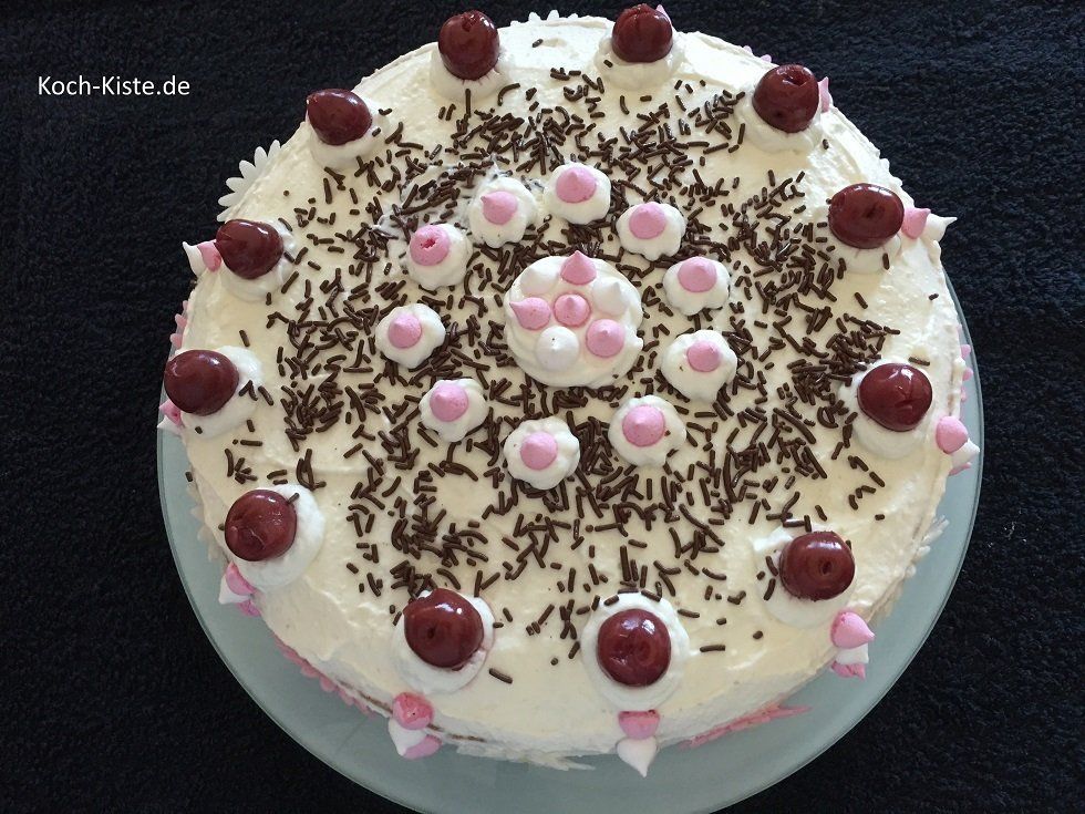 Kirsch-Joghurt-Quark Torte
