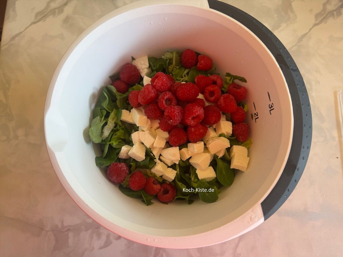 jetzt kommen die Himbeeren dazu