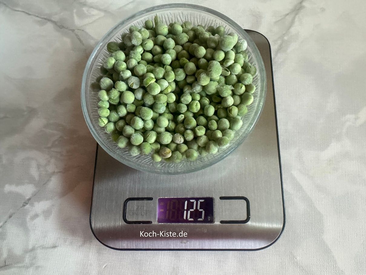 danach wiege Dir 125 g TK Erbsen ab